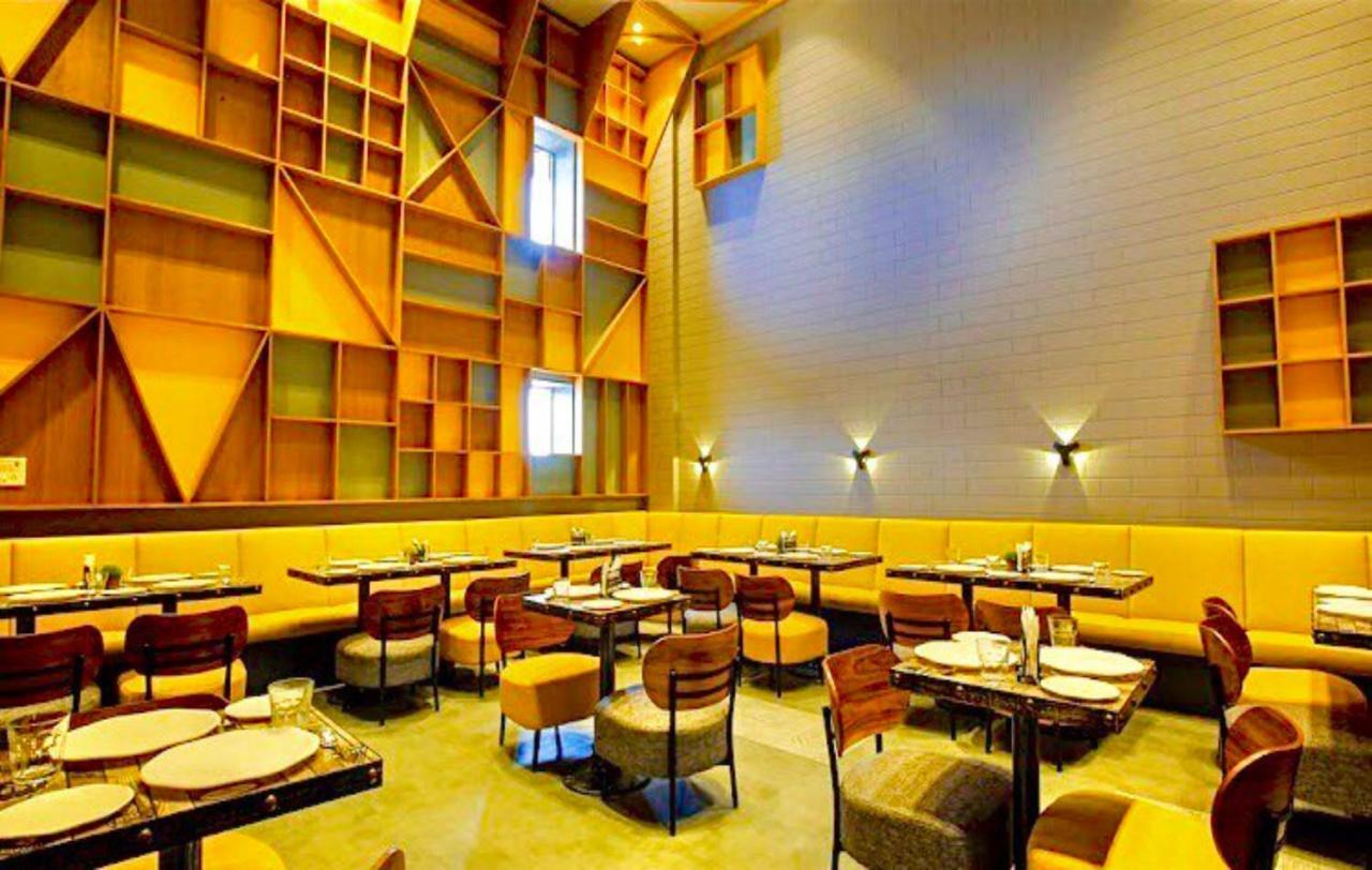 Weekend Address Managed By Stay Cation Surat Dış mekan fotoğraf